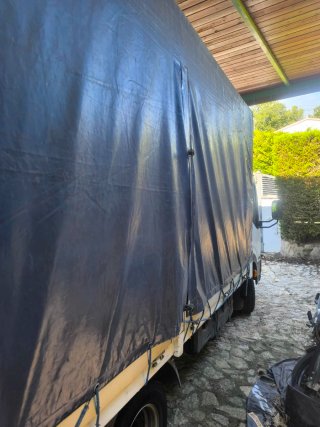 Nissan Cabstar 2012