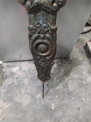 Péndulo Morez comtoise original 1'20 sol repujado