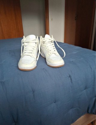 Zapatillas Nike Dunk High Beige/Blanco