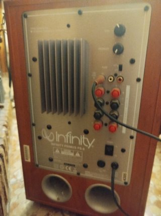 Amplificador Yamaha RX-V459 más altavoces Infinity
