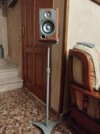 Amplificador Yamaha RX-V459 más altavoces Infinity