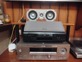 Amplificador Yamaha RX-V459 más altavoces Infinity