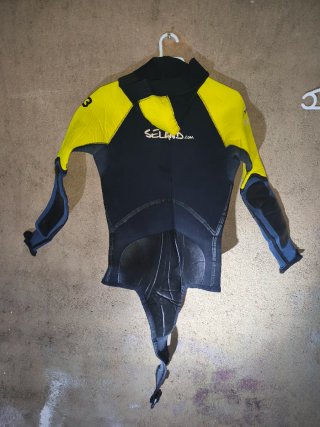 Traje neopreno talla 3 o talla M.SELAND aneto