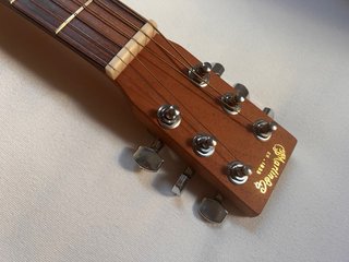 Guitarra Acústica de Viaje Martin & Co.