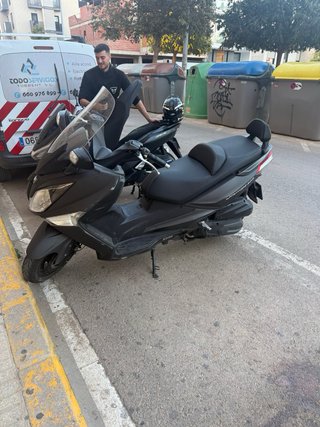 Sym Joymax 300i Negra
