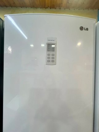 Nevera LG Blanca con dispensador