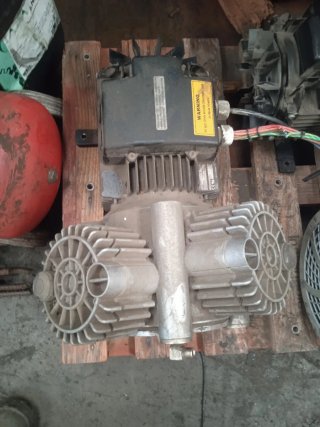 Motor con compresor