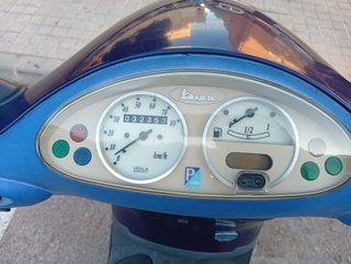 Piaggio Vespa Azul Scooter 49cc