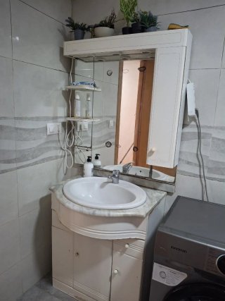 Alquila habitación amueblada en buena zona torrent