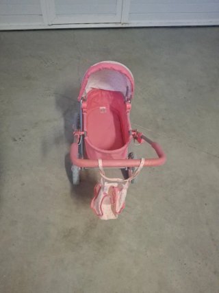 Cochecito de muñecas rosa