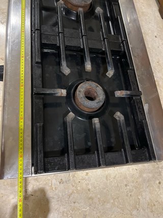 Cocina de gas 3 fuegos marca (sala )muy robusta