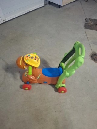 Caballito VTECH Andador-Balancín con Música