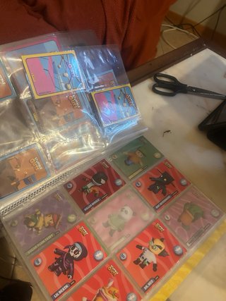 Álbum Stumble Guys Oficial con cartas