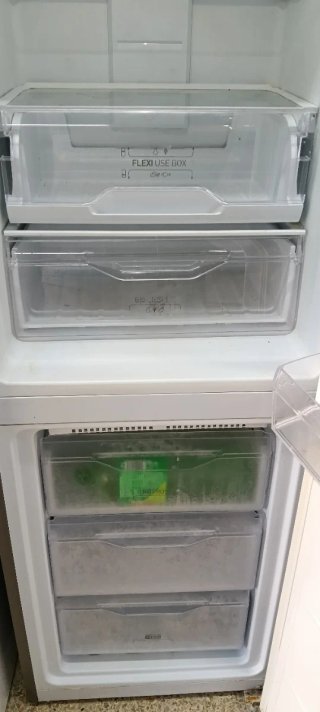 NEVERA COMBI INDESIT NO FROST ENERGÍA A+