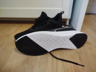 Zapatillas Puma Hombre Negras y Blancas nuevas