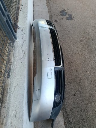 Paragolpes Audi A4 b6 xenón