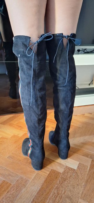 Botas altas negras talla 39