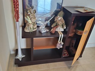 Mueble-recibidor de entrada con espejo y armario