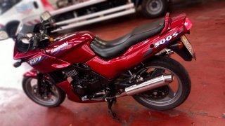Kawasaki GPZ 500S - Estado de Colección