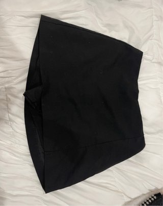 Falda pantalón Stradivarius negra