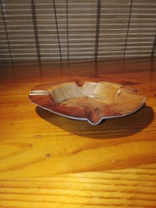 Cenicero de madera vintage