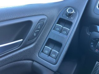 Volkswagen Golf Cabrio TDI 105cv 2012
