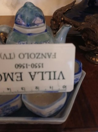 Servizio da tè miniatura decorato