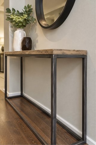 Consola madera y hierro