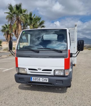 Nissan Cabstar 2006