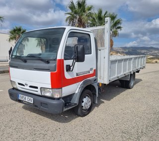 Nissan Cabstar 2006