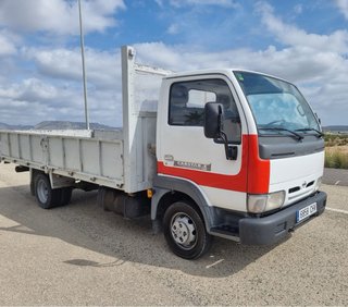 Nissan Cabstar 2006