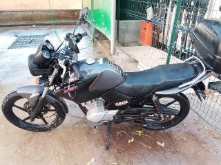 Yamaha YBR 125 Negra/Gris