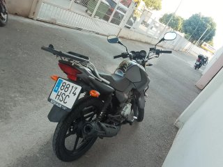 Yamaha YBR 125 Negra/Gris