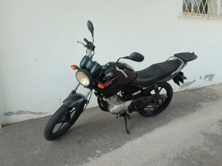 Yamaha YBR 125 Negra/Gris