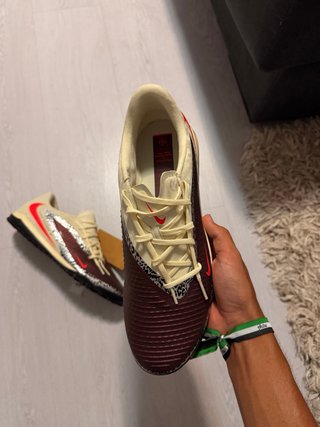 Nike United Phantom 6 Low Beige/Marrón