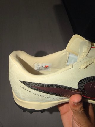 Nike United Phantom 6 Low Beige/Marrón