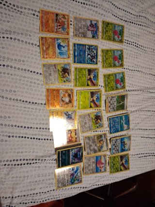 Cartas Pokémon Variadas