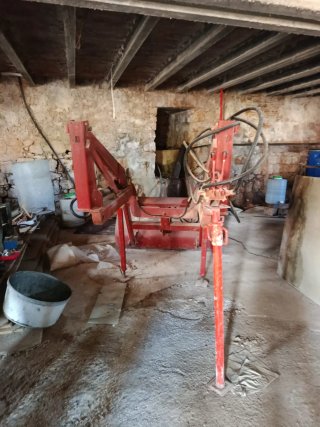 Tractor Fiat 60-76 DT con pala