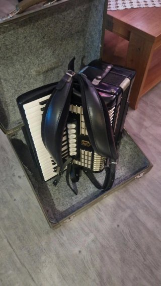 Acordeón Hohner Verdi 1