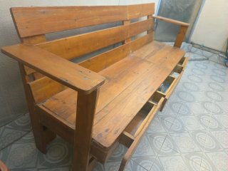 Sofá de 3 plazas de madera reciclada