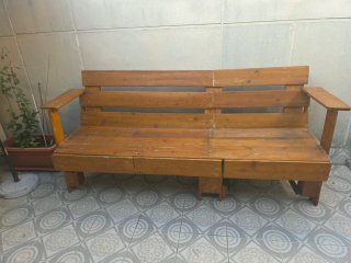 Sofá de 3 plazas de madera reciclada
