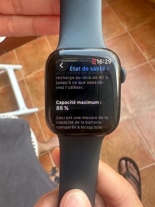 Apple Watch Series 9 GPS y WIFI 41mm - 88% Batería