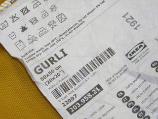 Dos fundas de cojín amarillas