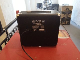 Amplificador Guitarra Fender Frontman 15G