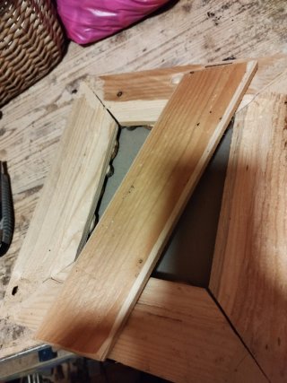 Cornice artigianale (da completare) con vetro