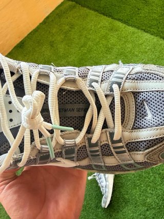 Nike P6000 grises y beige