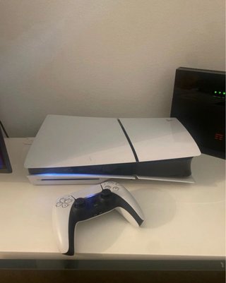Ps5 Slim con Lector