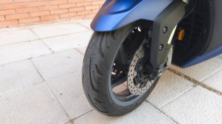 Kymco AK550 Maxi Scooter 2019 Azul A2