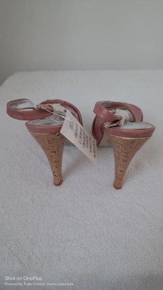 Sandalias Orilla tacón rosa