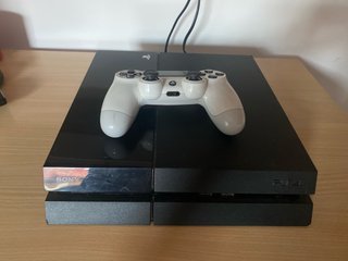 PS4 (PlayStation 4) Negra